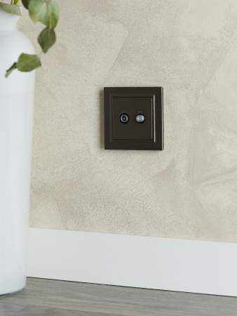 BRITE Розетка двойная TV+SAT РТВ/РСп12-БрТБ темная бронза IEK BR-AF20-O-K45