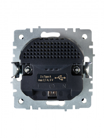 BRITE Розетка с заземлением с защитными шторками 16А с USB A+A 2.1А РЮш10-1-БрА алюминий IEK BR-R14-16-U21-D21-K47