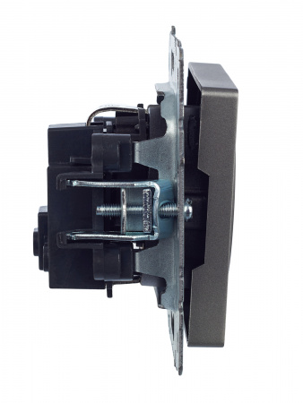 BRITE Розетка с заземлением с защитными шторками 16А РС14-1-0-БрС сталь IEK BR-R14-16-K46