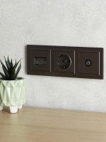 BRITE Рамка 3 поста РУ-3-БрТБ темная бронза IEK BR-M32-K45