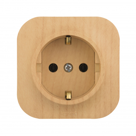 Quteo Розетка с заземлением без шторок наружная дерево Legrand 782271