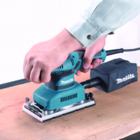 Makita BO3710