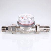 Счетчик воды универсальный 3/4' со сгонами межповерочный интервал 6 лет до +90 град 2.5м3 105 мм VALTEC VLF-20U VLF15N020