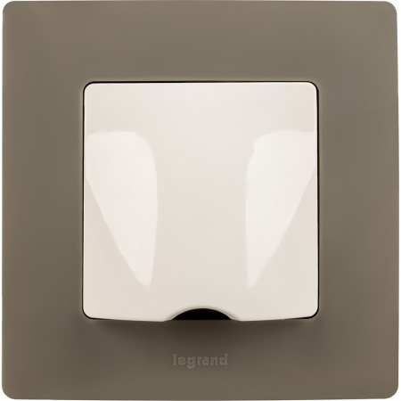 ETIKA Вывод кабеля IP21 белый Legrand 672229