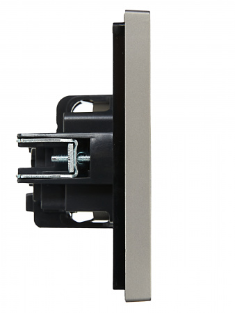 FORTE&PIANO Розетка 1-местная с заземлением с защитными шторками винтовое крепление 16А FP515 сталь IEK FP-R14-16-K46