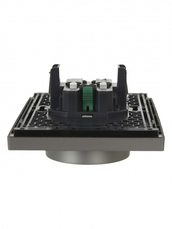 FORTE&PIANO Розетка 2-местная с заземлением с защитными шторками безвинтовое крепление 16А FP523 сталь IEK FP-R24-16-1-K46