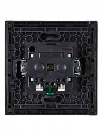 FORTE&PIANO Розетка 1-местная с заземлением с защитными шторками безвинтовое крепление 16А FP113 черный IEK FP-R14-16-1-K02