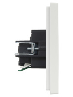 FORTE&PIANO Розетка 1-местная с заземлением с защитными шторками безвинтовое крепление 16А FP213 белый IEK FP-R14-16-1-K01