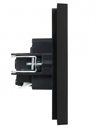 FORTE&PIANO Розетка 1-местная с заземлением без защитных шторок безвинтовое крепление 16А FP114 черный IEK FP-R11-16-1-K02