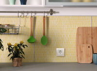 VALENA Розетка с заземлением с крышкой со шторками белая Legrand/Daccord 774220