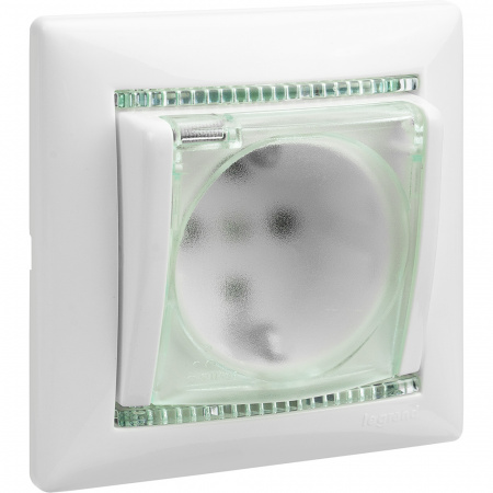 VALENA Розетка с заземлением с крышкой со шторками белая Legrand/Daccord 774220