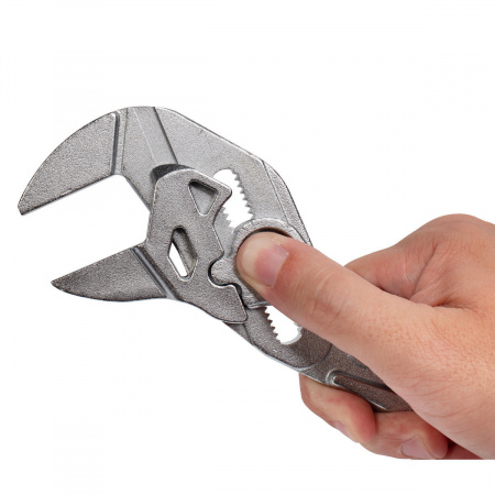 82148 Клещи переставные - гаечный ключ 180 мм серия ПРОФИ КВТ 