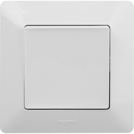 Valena LIFE Выключатель 10АХ 250В с лицевой панелью Безвинтовые зажимы Белый Legrand/Daccord 752401