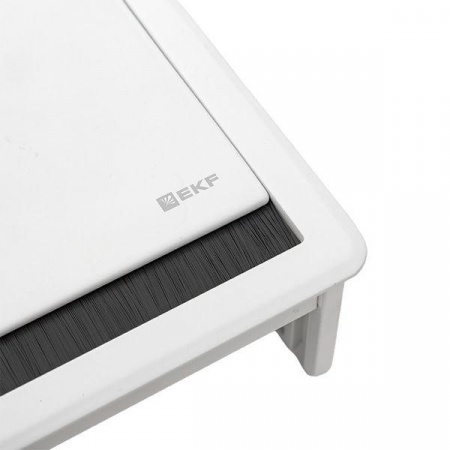 Встраиваемый настольный розеточный блок выдвижной, 8 модулей, белый, C-Line EKF cl-vnbv-8-w