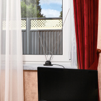 ТВ антенна комнатная телескопическая на подставке Усы (модель RX-105), REXANT 34-0105