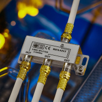 Делитель ТВ х 3 под F разъём 5-1000 МГц, REXANT 05-6002