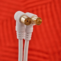 Шнур ТВ гнездо - ТВ штекер, угловой, длина 1.5 метра, белый, REXANT 18-0022