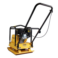 Виброплита бензиновая PC9045F (89.3кг15кН50*45см30см4.8кВт.колеса. резиновая накладка) CHAMPION