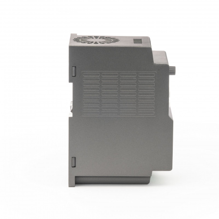 08.04.304419 Преобразователь частоты 1.5КВТ 200-240В 1Ф ESQ 