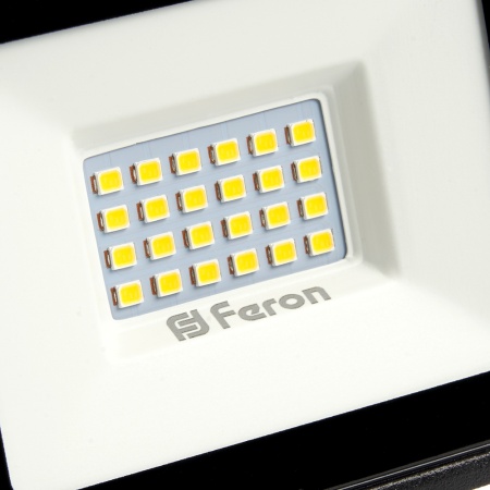 Прожектор светодиодный ДО-30w 6400К 2400Лм IP65 черный FERON LL-920 32101