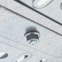 Гайка с насечкой препятствующей откручиванию М10 СМ101000 DKC CM101000