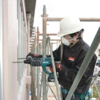 Перфоратор аккумуляторный SDS-plus 18В, 1.9Дж, подсветка, кейс (1х3Ач) Makita DHR202RF