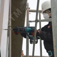 Перфоратор аккумуляторный SDS-plus 18В, 1.9Дж, подсветка, кейс (1х3Ач) Makita DHR202RF