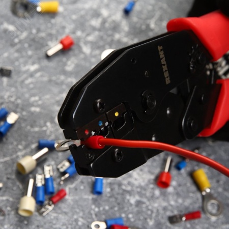 Кримпер HT-301 W для обжима изолированных клемм 0.5-6.0 кв мм REXANT 12-3021