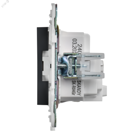 SK-R11-16-K48 SKANDY Розетка с заземлением без защитных шторок 16А SK-R05T титан IEK 